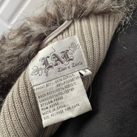 Silver and Beige Faux Fur Vest - Picture 4 of 4